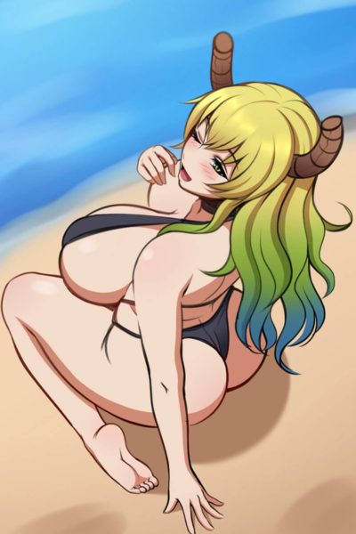 Lucoa (Quetzalcoatl) en bikini et string a des fesses dodues et galbées