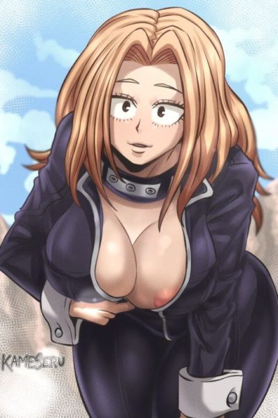 La jeunette Camie révèle ses miches pesantes de waifu