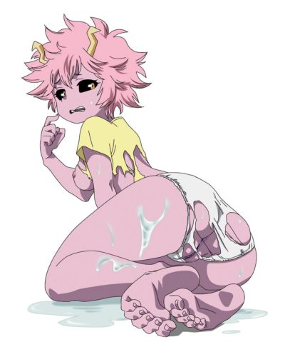 Mina Ashido a sa culotte déchirée sur sa chatte mouillée